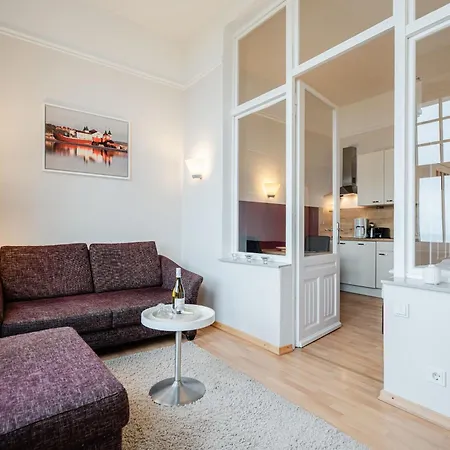 Dora App 08 アパート *